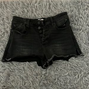 black stretchy Forever 21 jean shorts